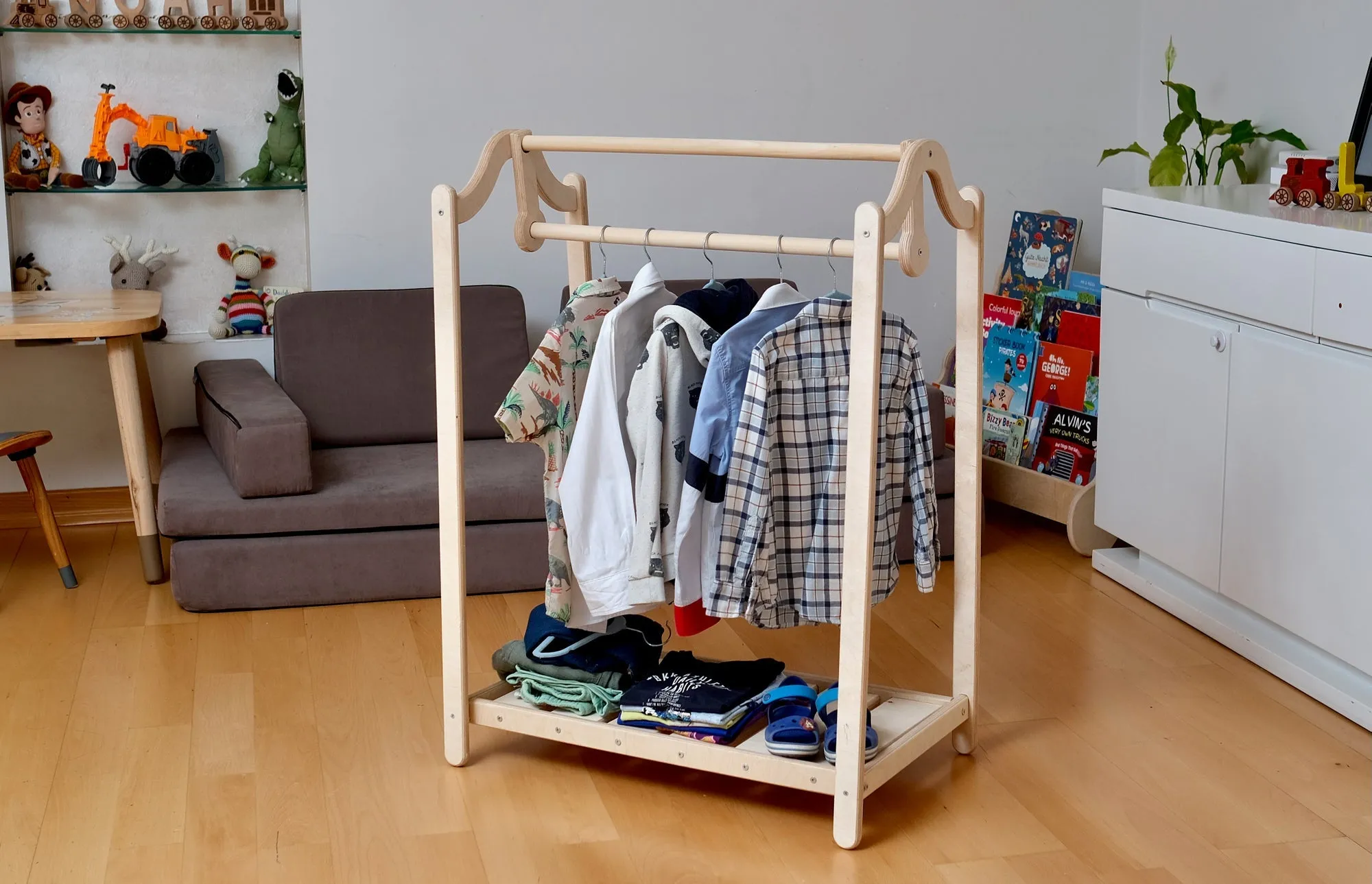 🧸 Montessori Wooden Kids Clothing Rack