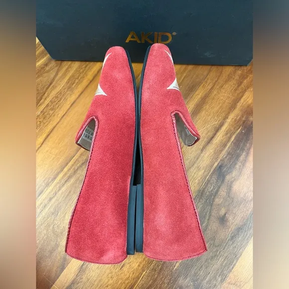 Akid BNIB Marlow Star loafer, NEW
