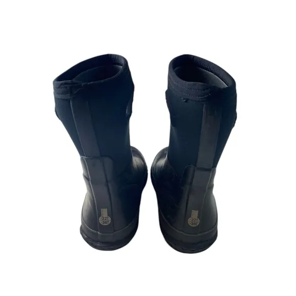 BOGS Kids Grasp Pull-On Insulated Rain Boot Black Size 2