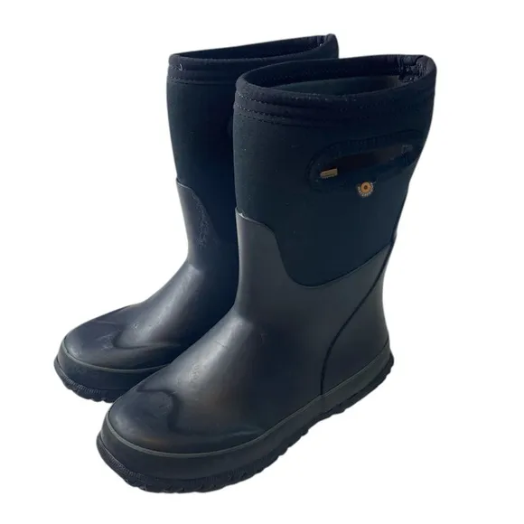 BOGS Kids Grasp Pull-On Insulated Rain Boot Black Size 2