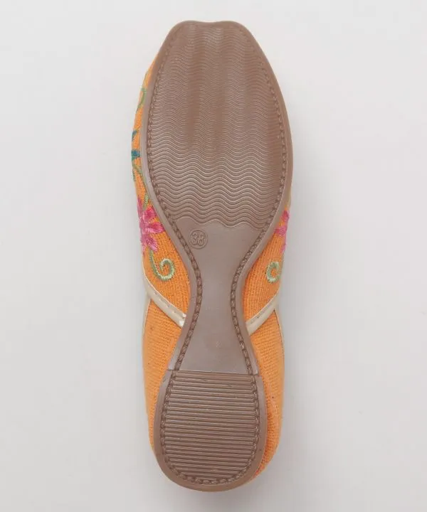 Botanical Embroidery Jutti Flats