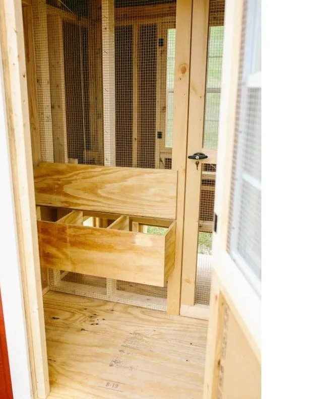 Classic Coop - 6'x6'