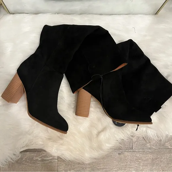 NEW Arula Tall Black Suede Boots Wide With Size 9 NWT