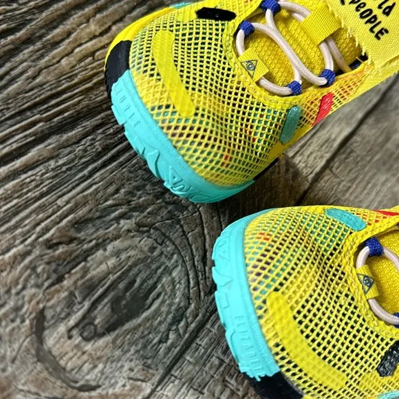 Nike Kyrie 7 1 World 1 World People Yellow, Size 7C