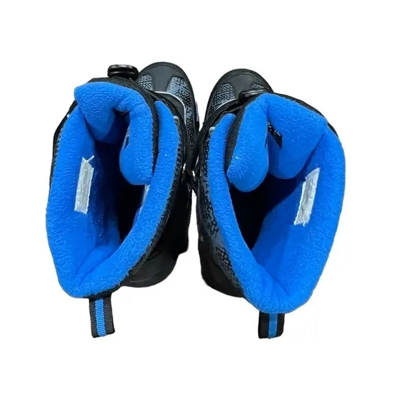 Quest Black Blue Snow Boots Size 4 Youth