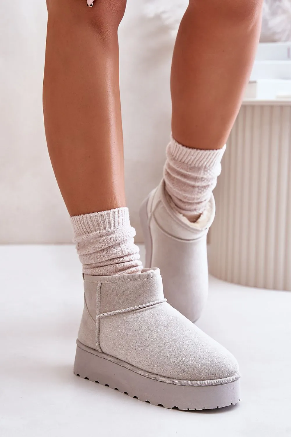 Snow boots