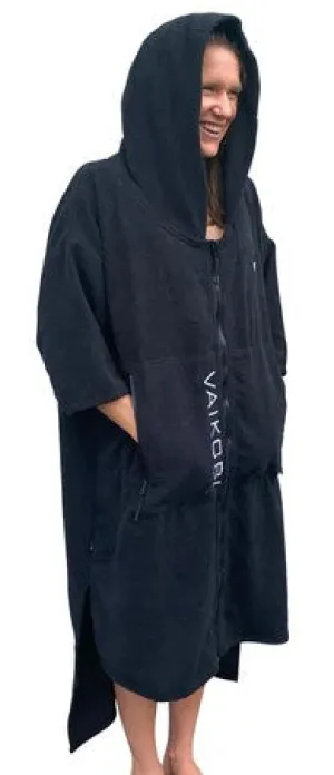 VAIKOBI FULL ZIP HOODED TOWEL - BLACK